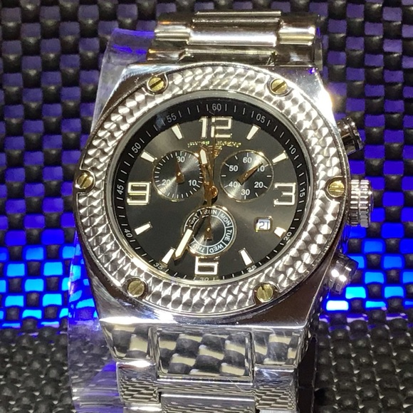 Swiss Legend - Picture 3 of 8